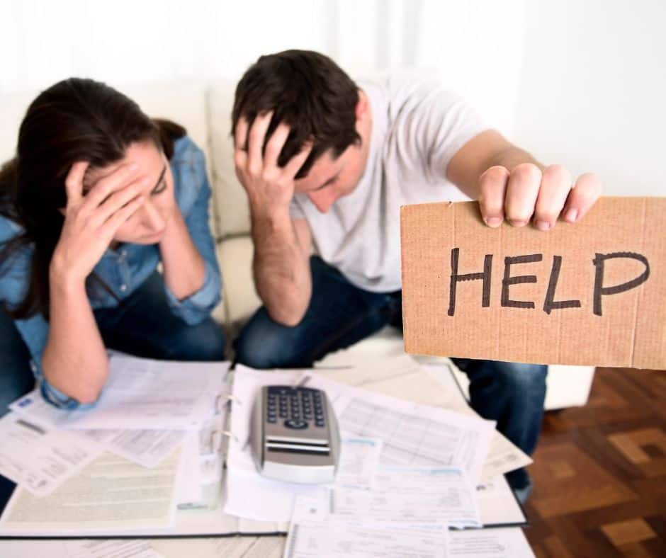 couple frustrated over finances asking for help